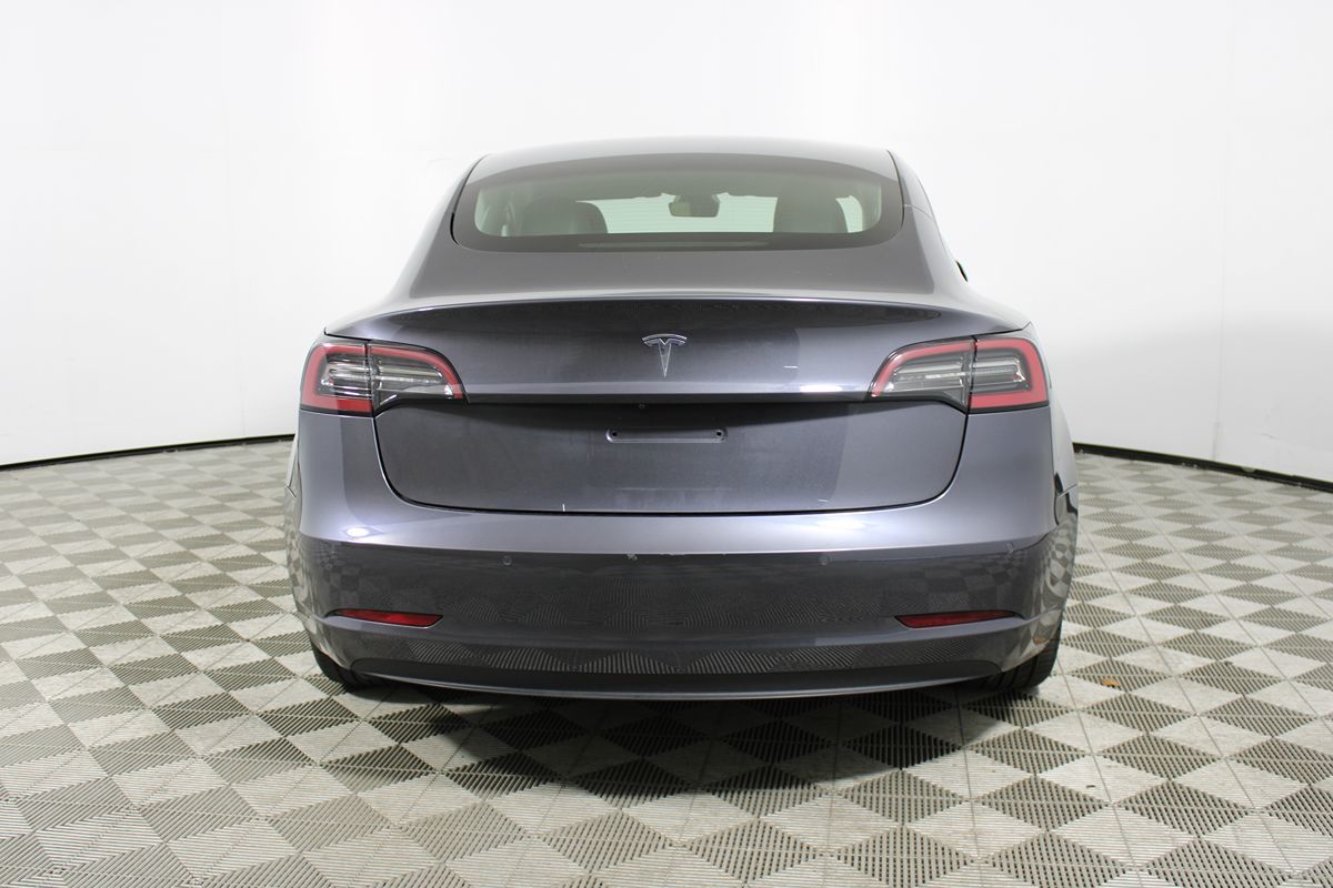 2021 Tesla Model 3 Standard Range Plus photo 24