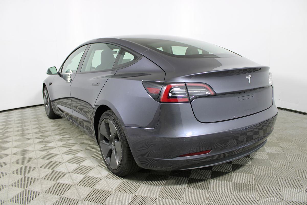 2021 Tesla Model 3 Standard Range Plus photo 25