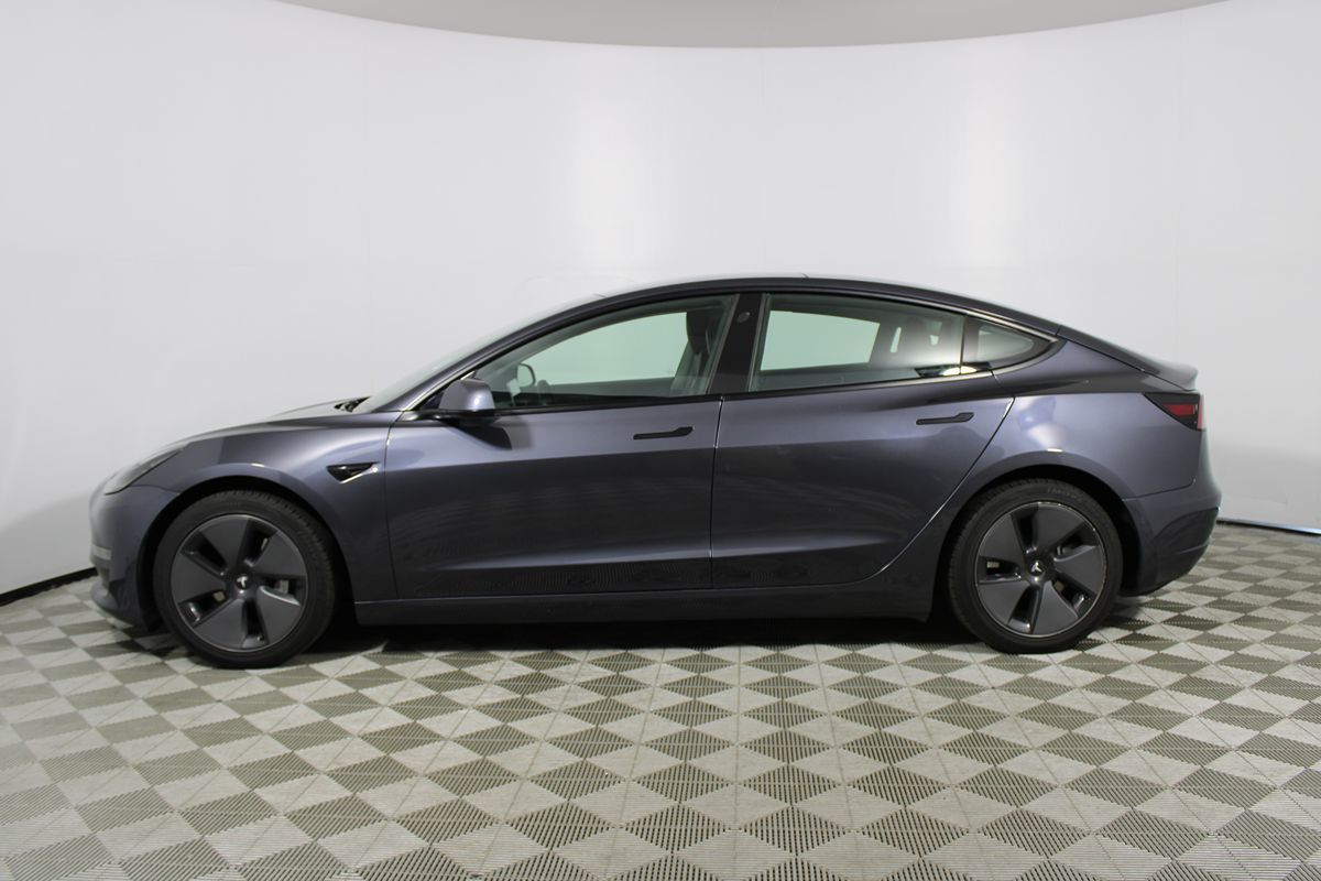2021 Tesla Model 3 Standard Range Plus photo 26