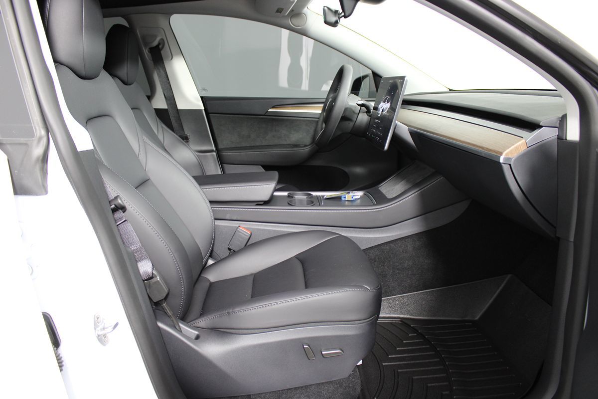 Sold 2024 Tesla Model Y Performance in Montclair