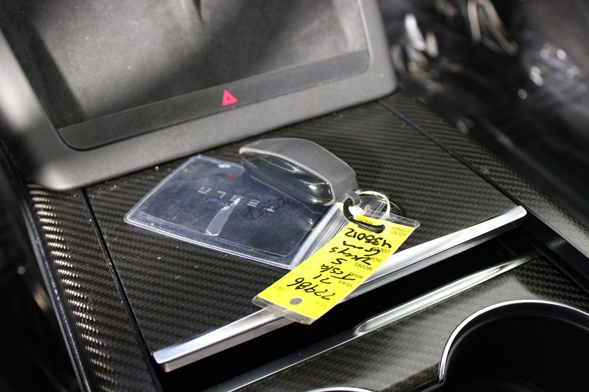 2021 Tesla Model S Plaid photo 17