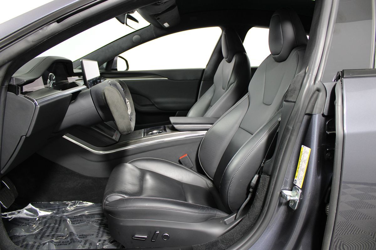 2021 Tesla Model S Plaid photo 7