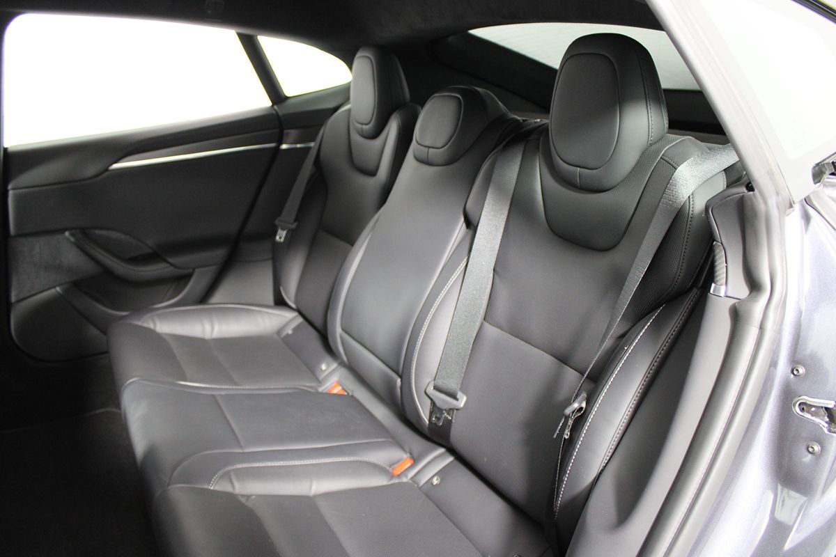 2021 Tesla Model S Plaid photo 19