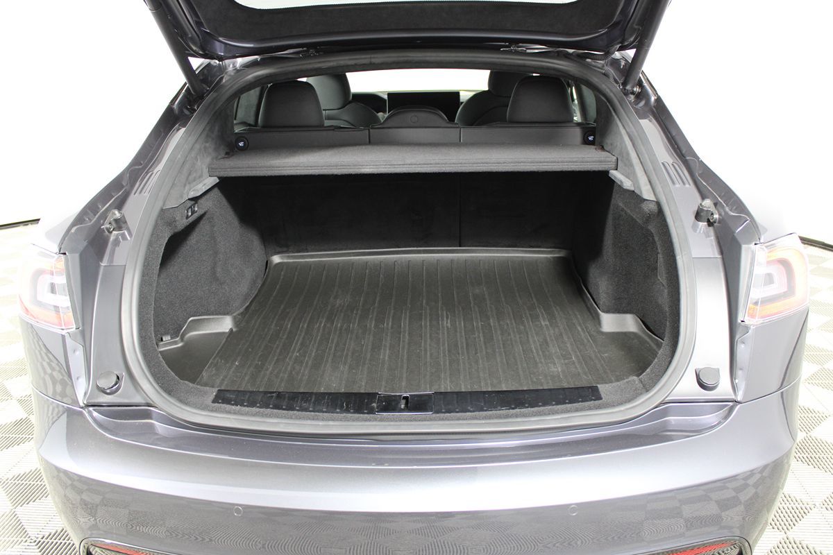 2021 Tesla Model S Plaid photo 21