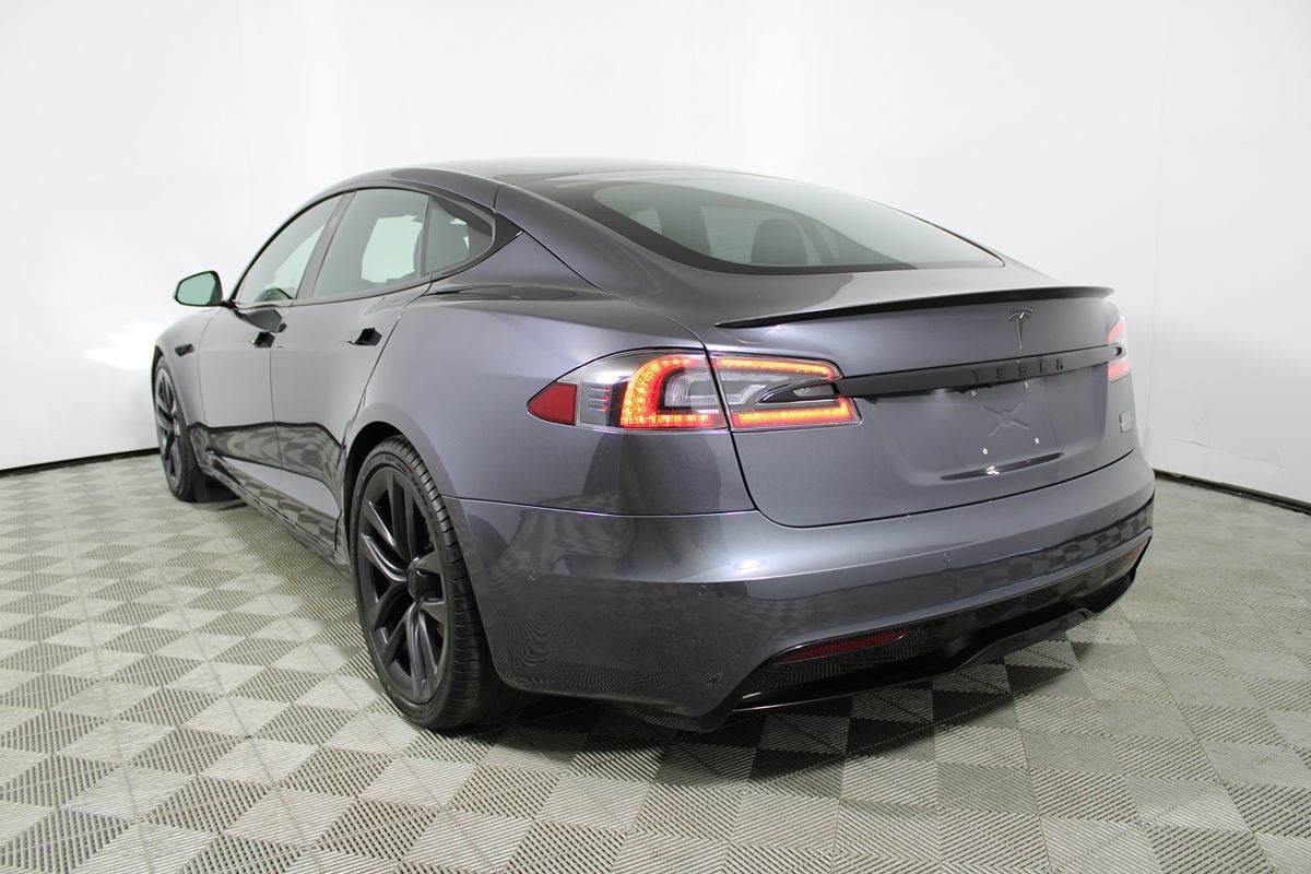 2021 Tesla Model S Plaid photo 24