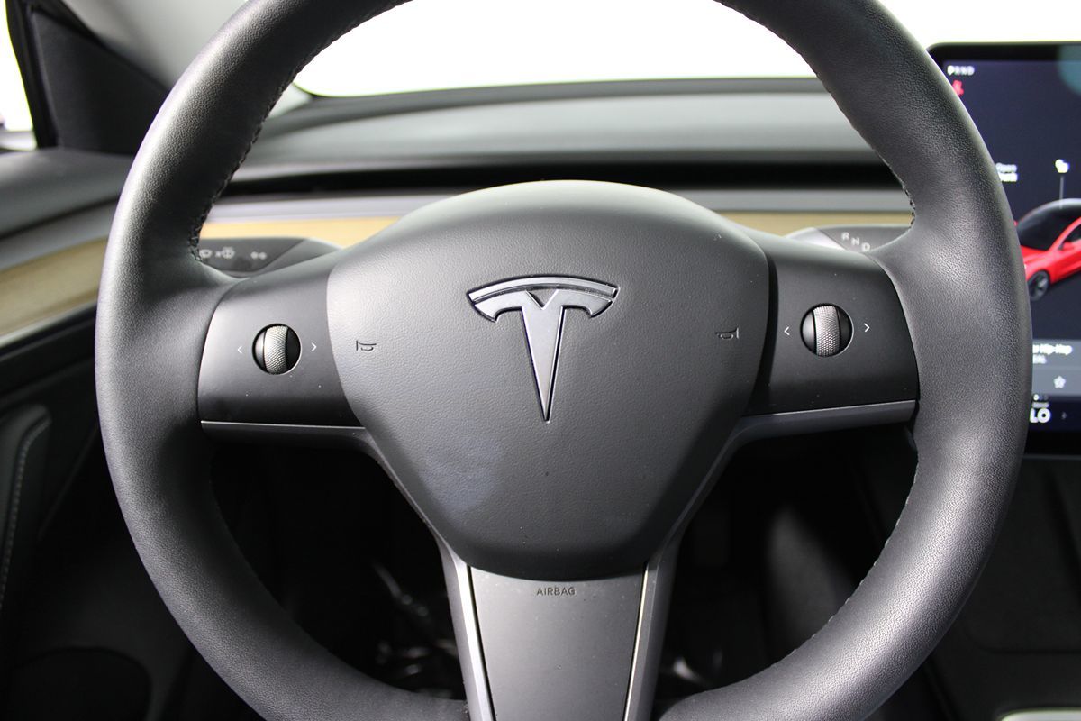 2021 Tesla Model 3 Long Range photo 4
