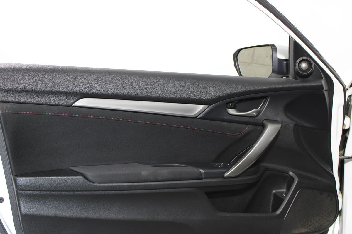 2017 Honda Civic Si photo 4