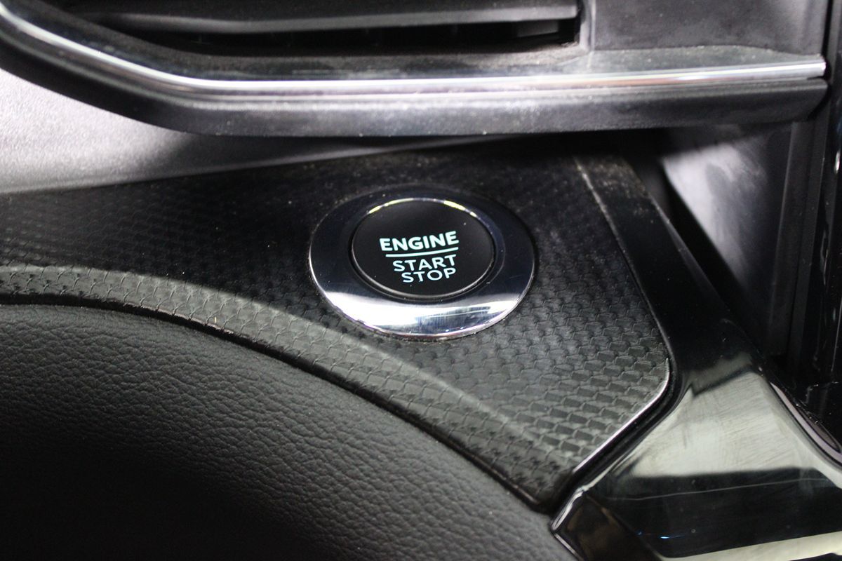 2022 Ford Explorer ST photo 4