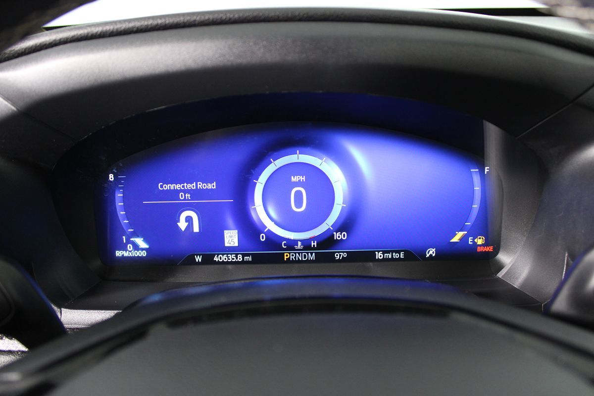 2022 Ford Explorer ST photo 3