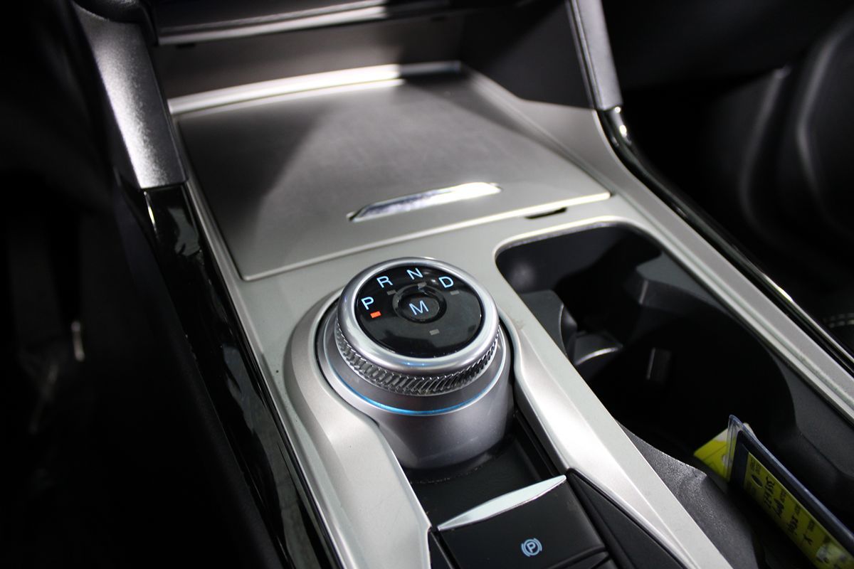 2022 Ford Explorer ST photo 13