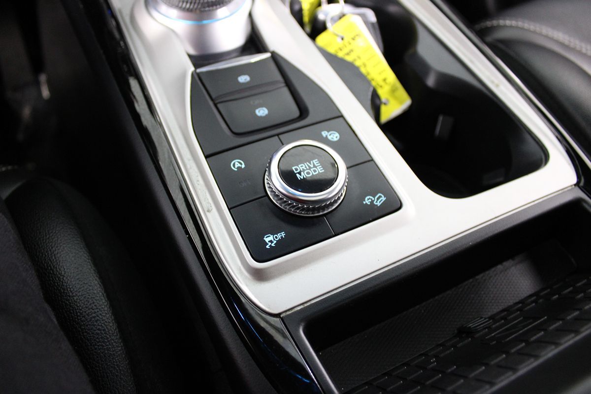 2022 Ford Explorer ST photo 15