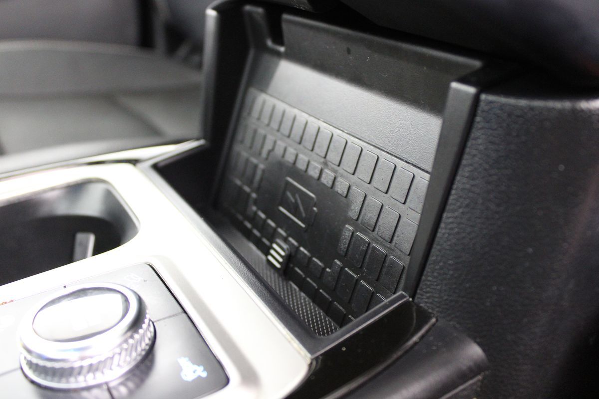 2022 Ford Explorer ST photo 16