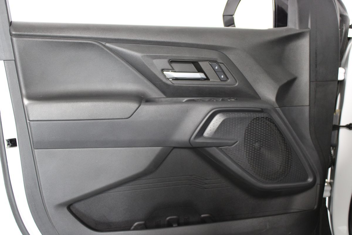 2024 Chevrolet Silverado EV Work Truck photo 3