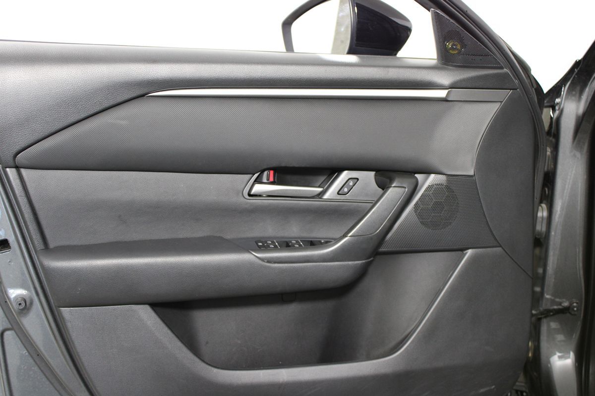 2023 Mazda CX-50 2.5 Preferred Plus photo 23