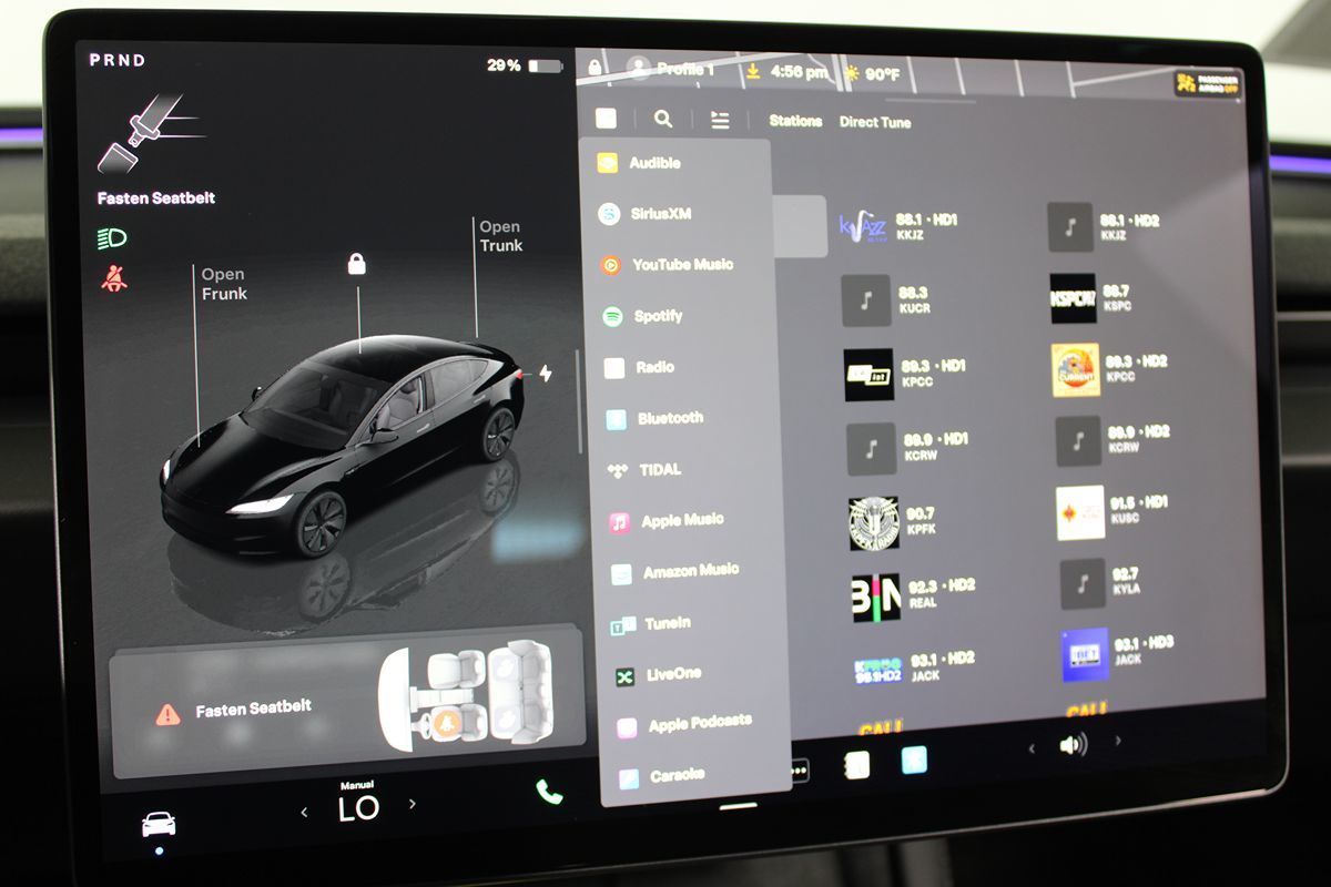 2025 Tesla Model 3 Long Range photo 16