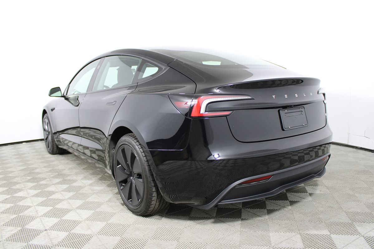 2025 Tesla Model 3 Long Range photo 26