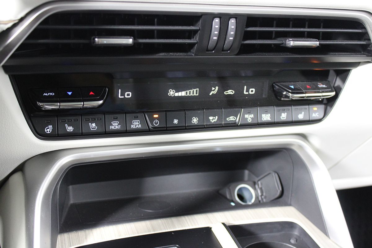 2024 Mazda CX-90 Premium Plus photo 7