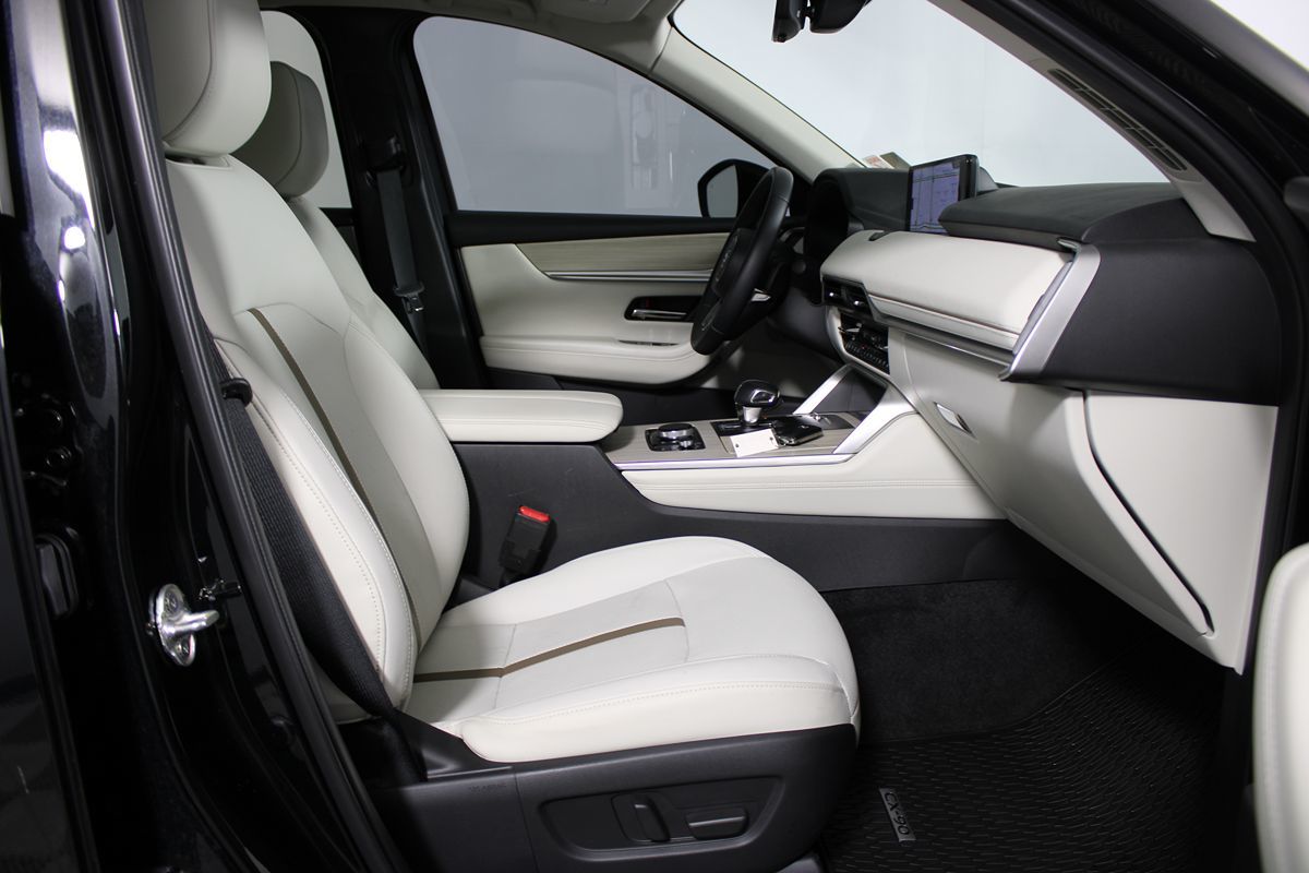 2024 Mazda CX-90 Premium Plus photo 23