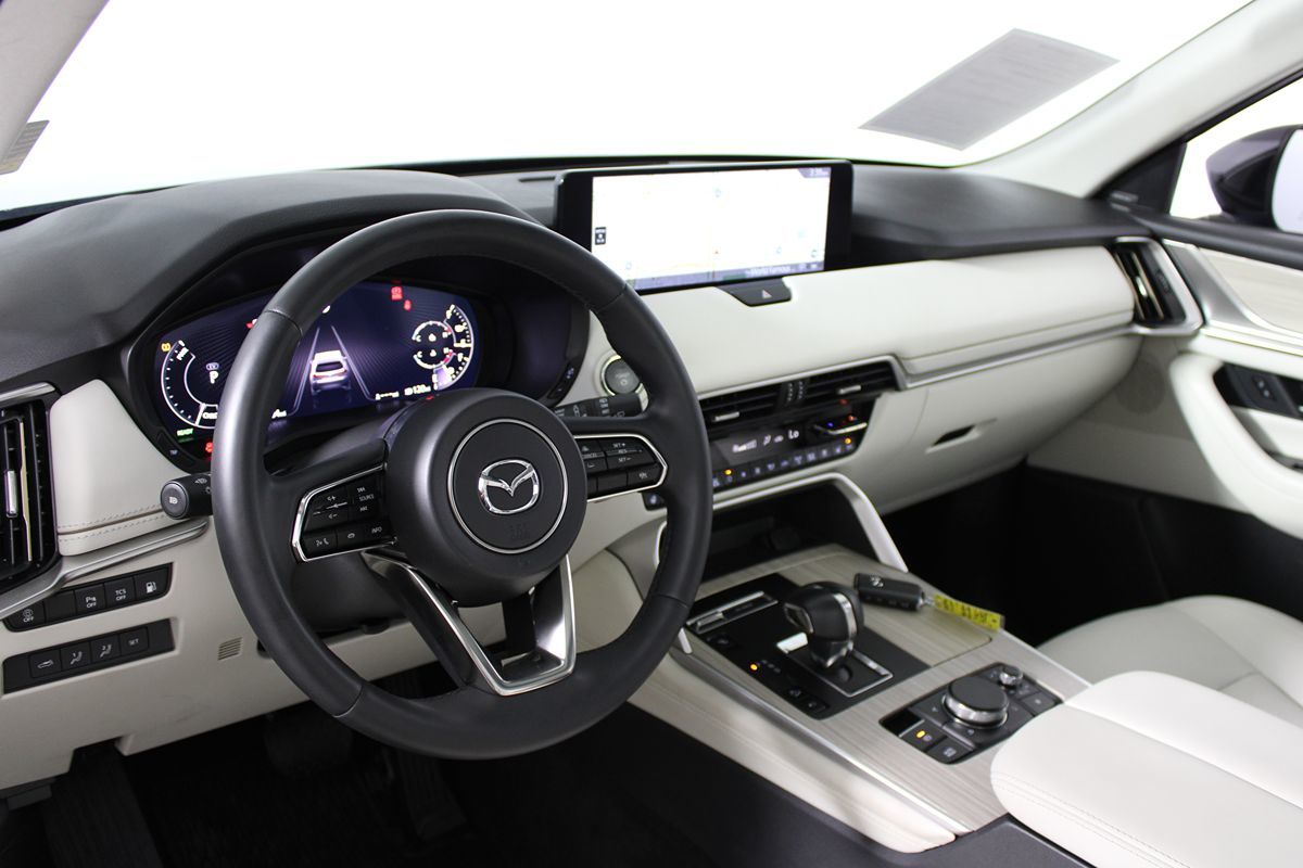 2024 Mazda CX-90 Premium Plus photo 37
