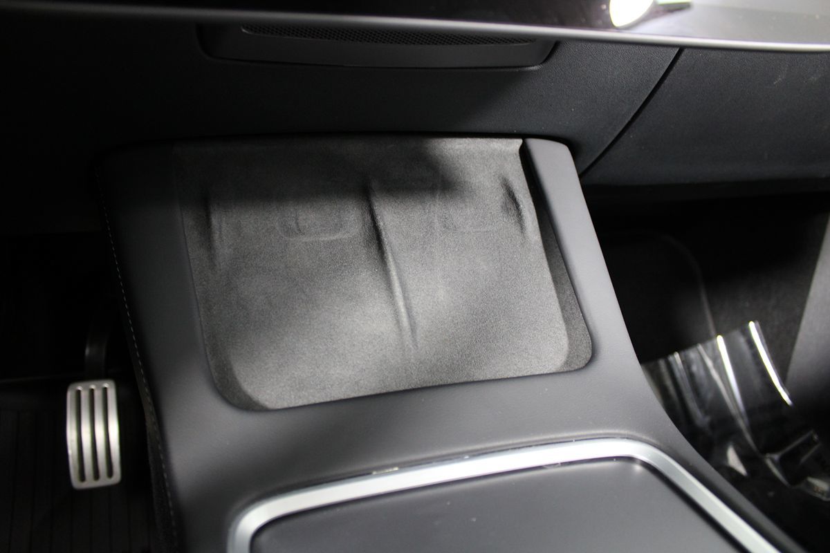2024 Tesla Model Y Performance photo 7