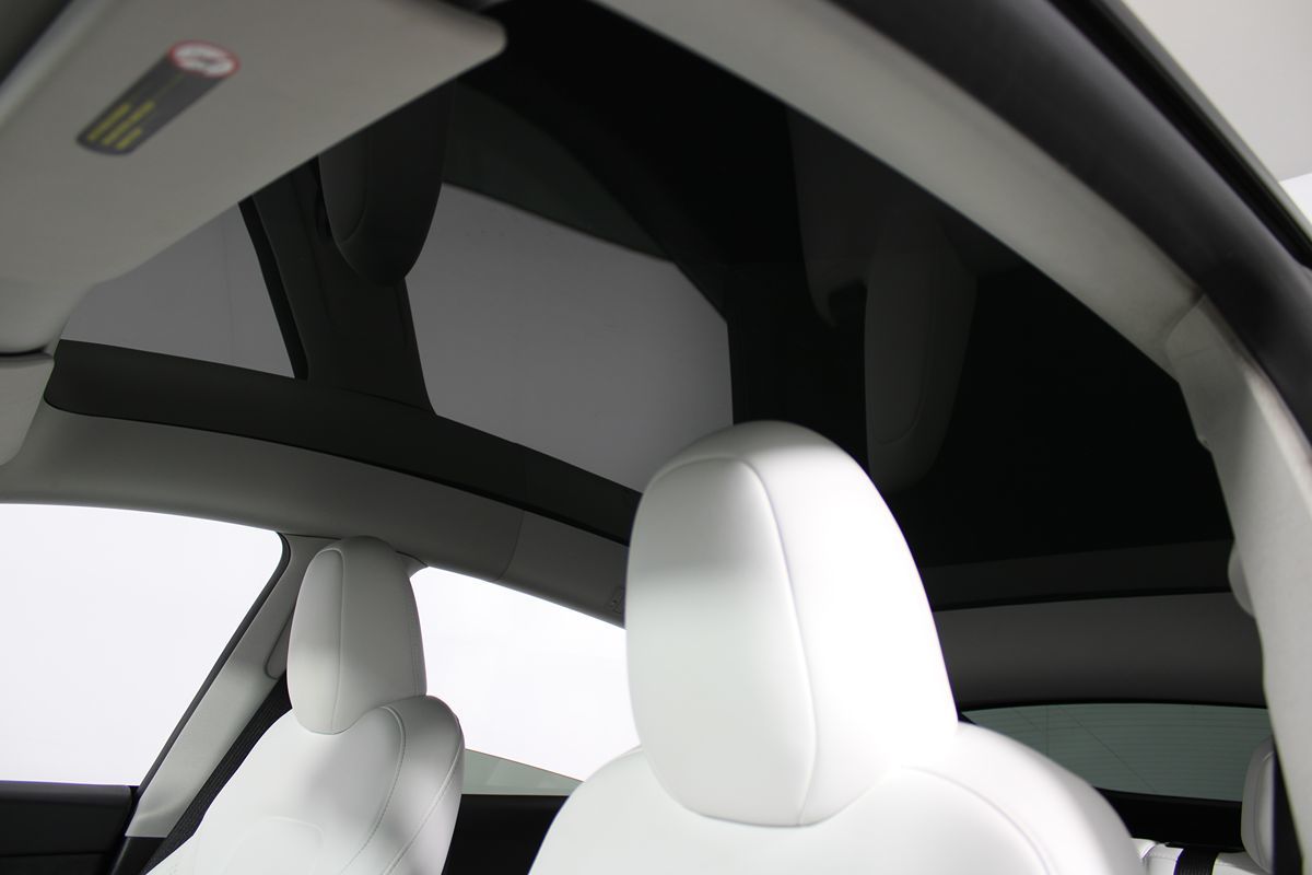 2024 Tesla Model Y Performance photo 19