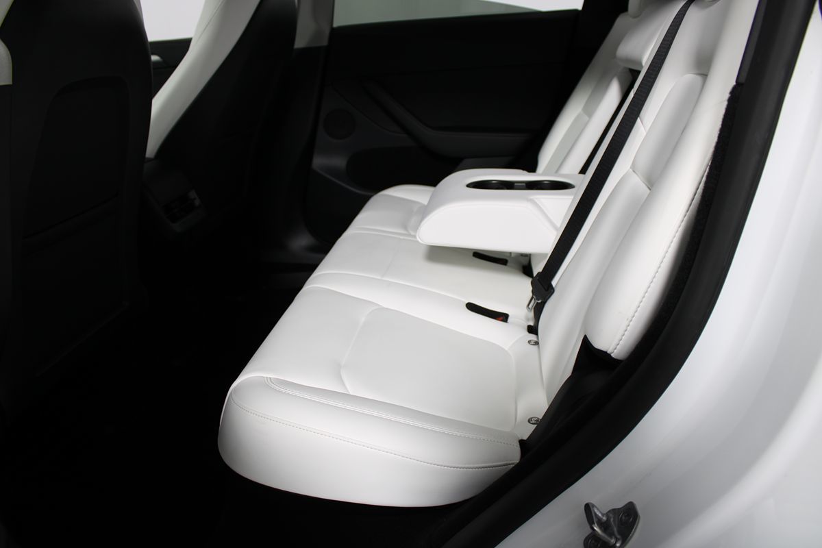 2024 Tesla Model Y Performance photo 21