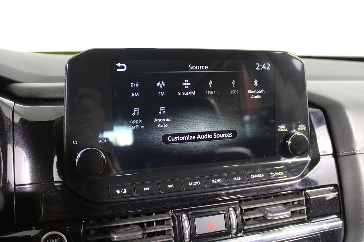 2023 Nissan Pathfinder SL photo 12