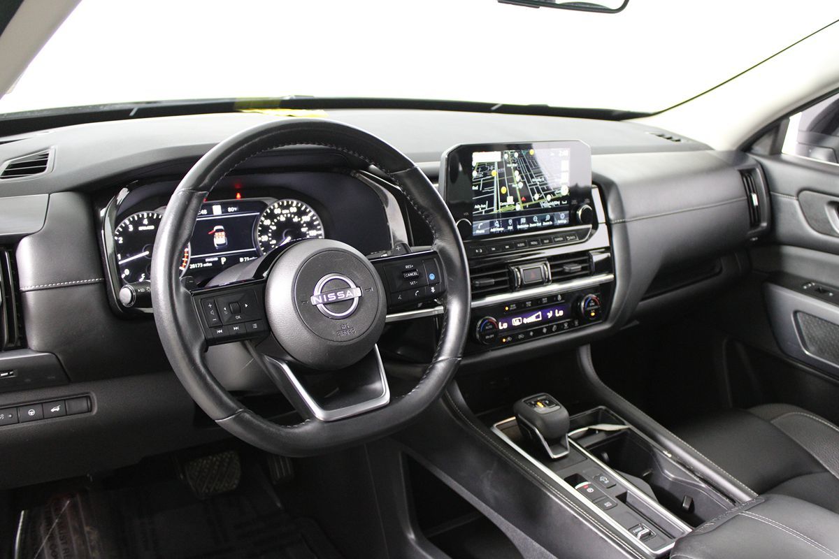 2023 Nissan Pathfinder SL photo 31