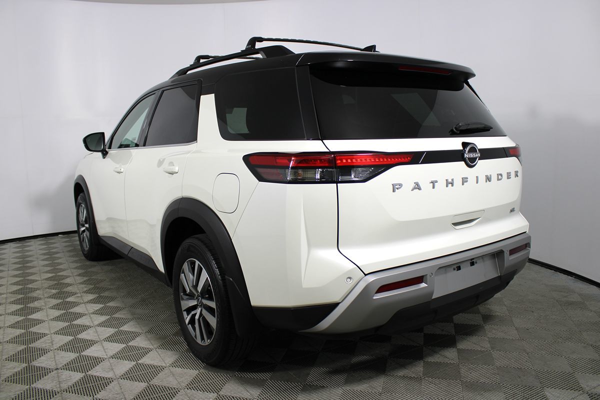 2023 Nissan Pathfinder SL photo 34