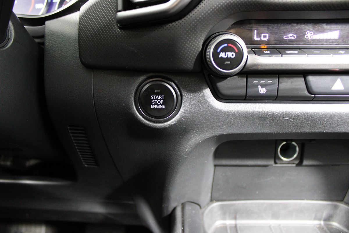 2024 Mazda CX-50 2.5 S Preferred photo 8