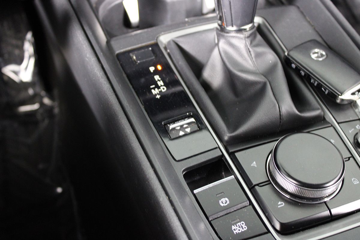 2024 Mazda CX-50 2.5 S Preferred photo 11