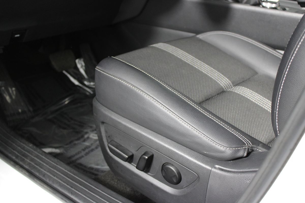 2024 Mazda CX-50 2.5 S Preferred photo 23