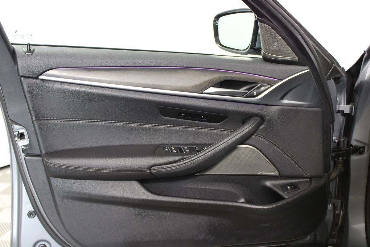 2023 Bmw 530i photo 5