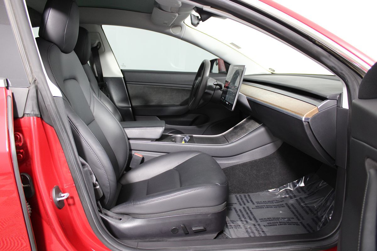 2020 Tesla Model 3 Long Range photo 8