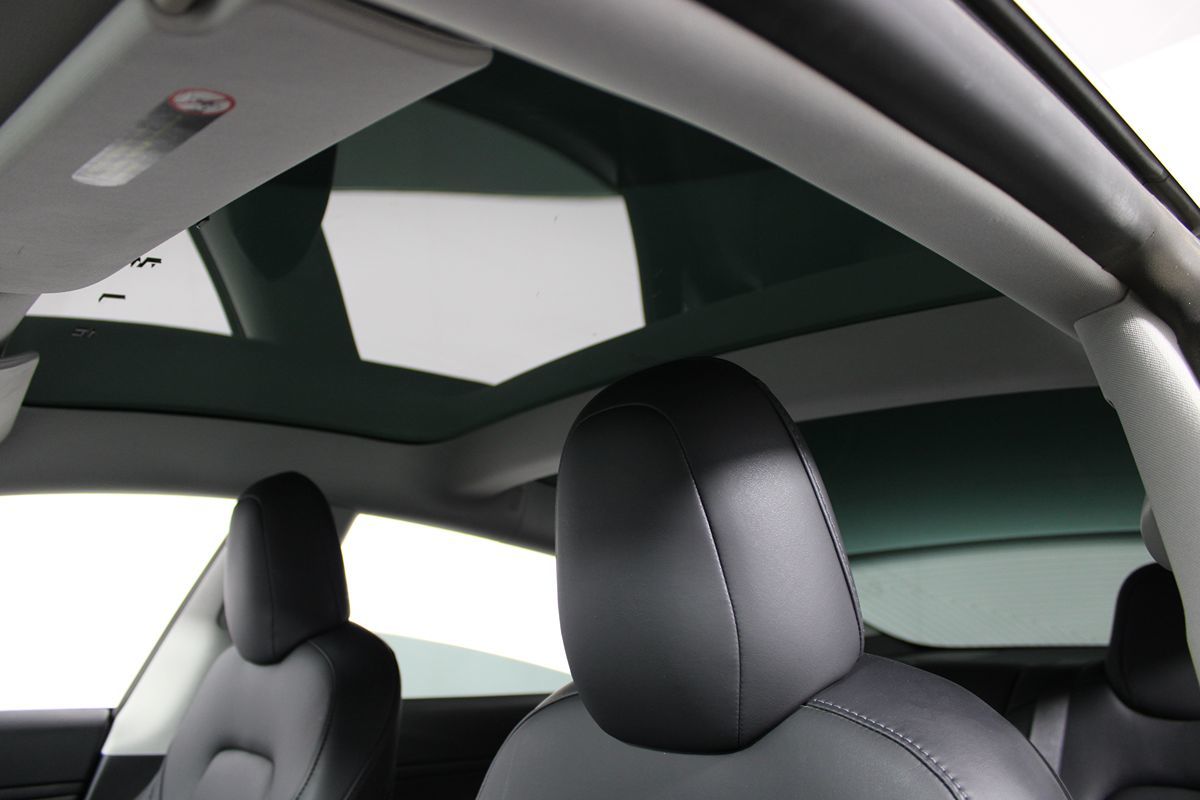 2020 Tesla Model 3 Long Range photo 7