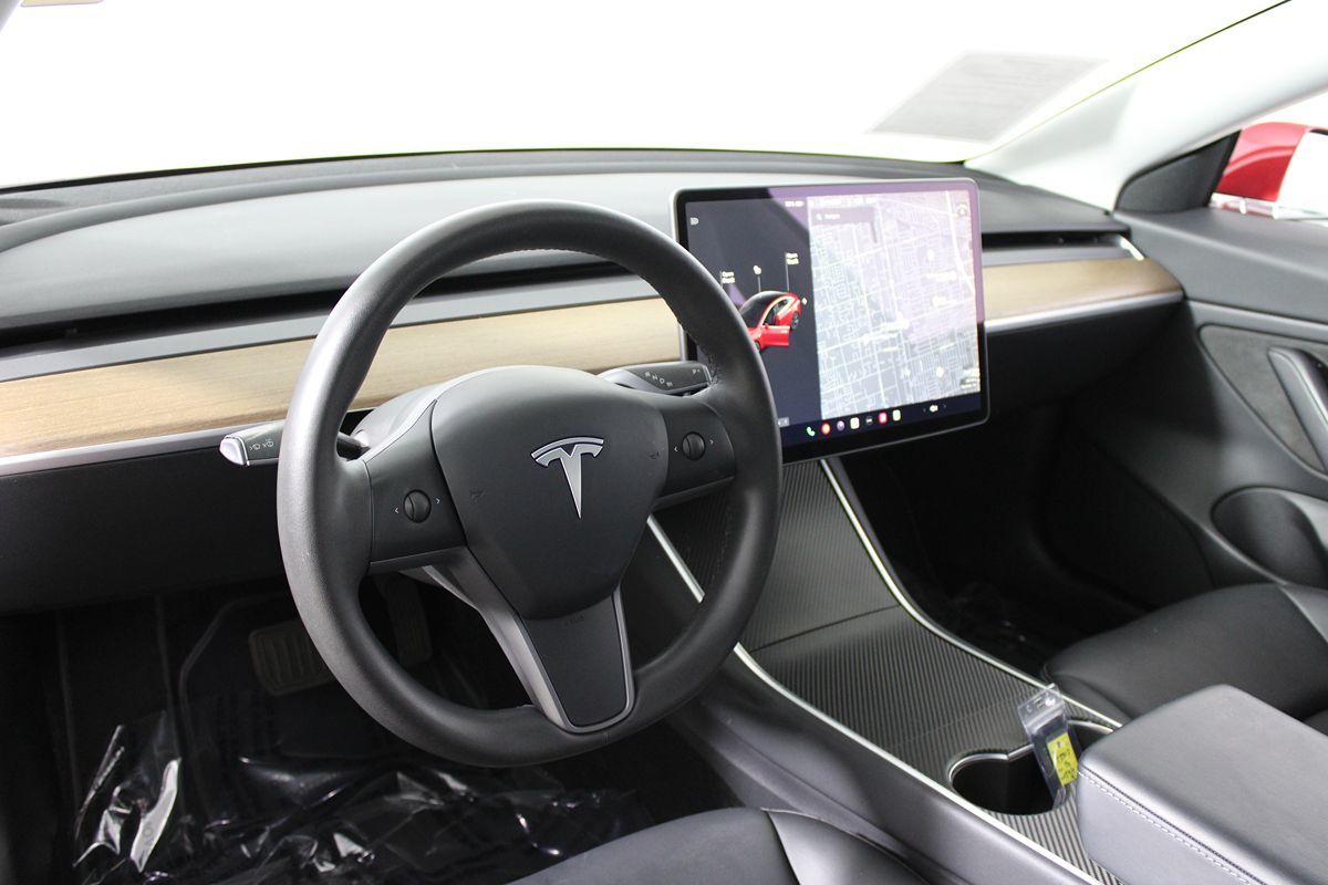 2020 Tesla Model 3 Long Range photo 5