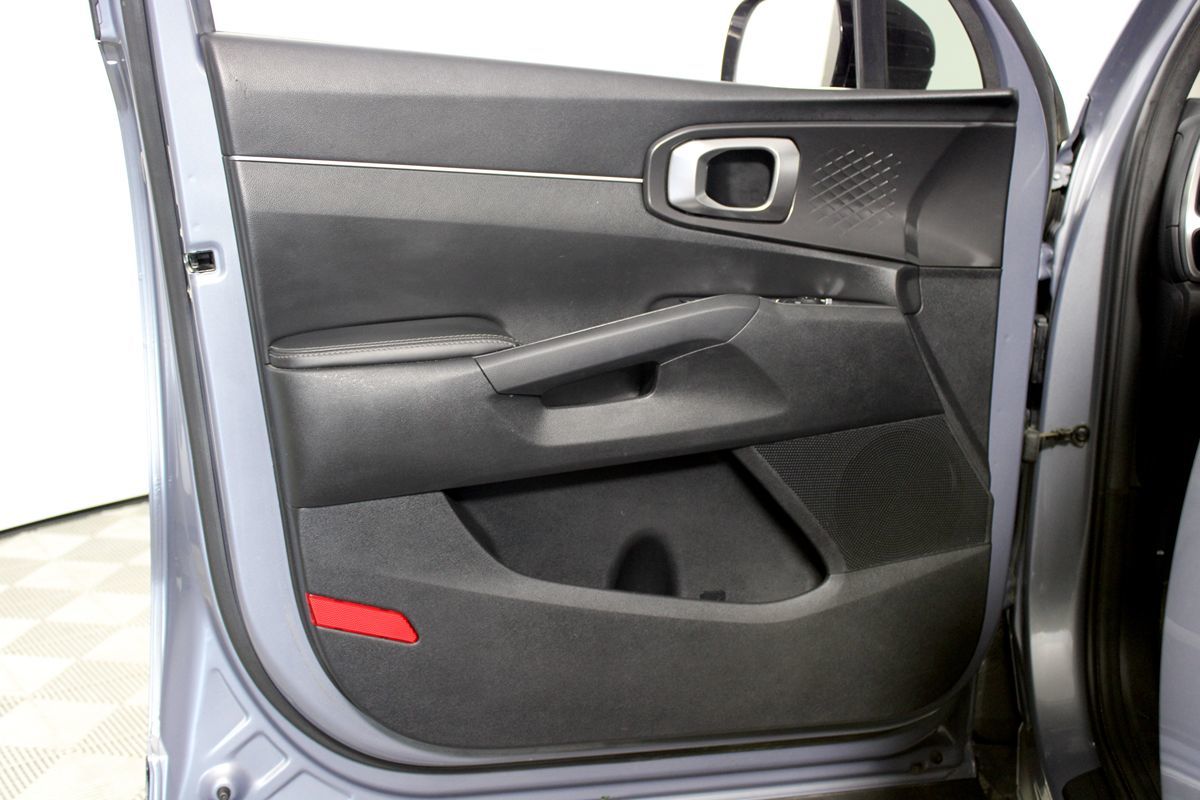 2021 Kia Sorento S photo 28