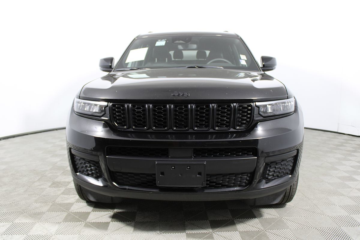 Sold 2024 Jeep Grand Cherokee L Altitude in Montclair