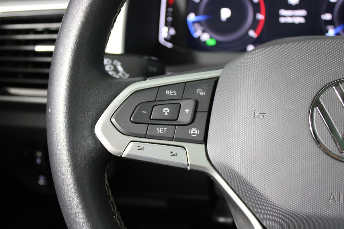 2023 Volkswagen Atlas V6 SE Technology photo 6