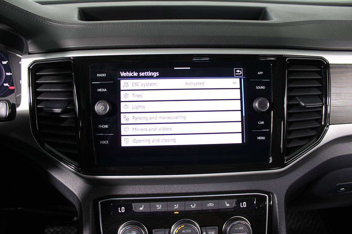 2023 Volkswagen Atlas V6 SE Technology photo 8