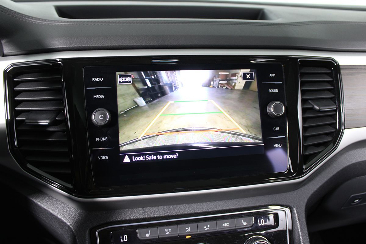 2023 Volkswagen Atlas V6 SE Technology photo 12