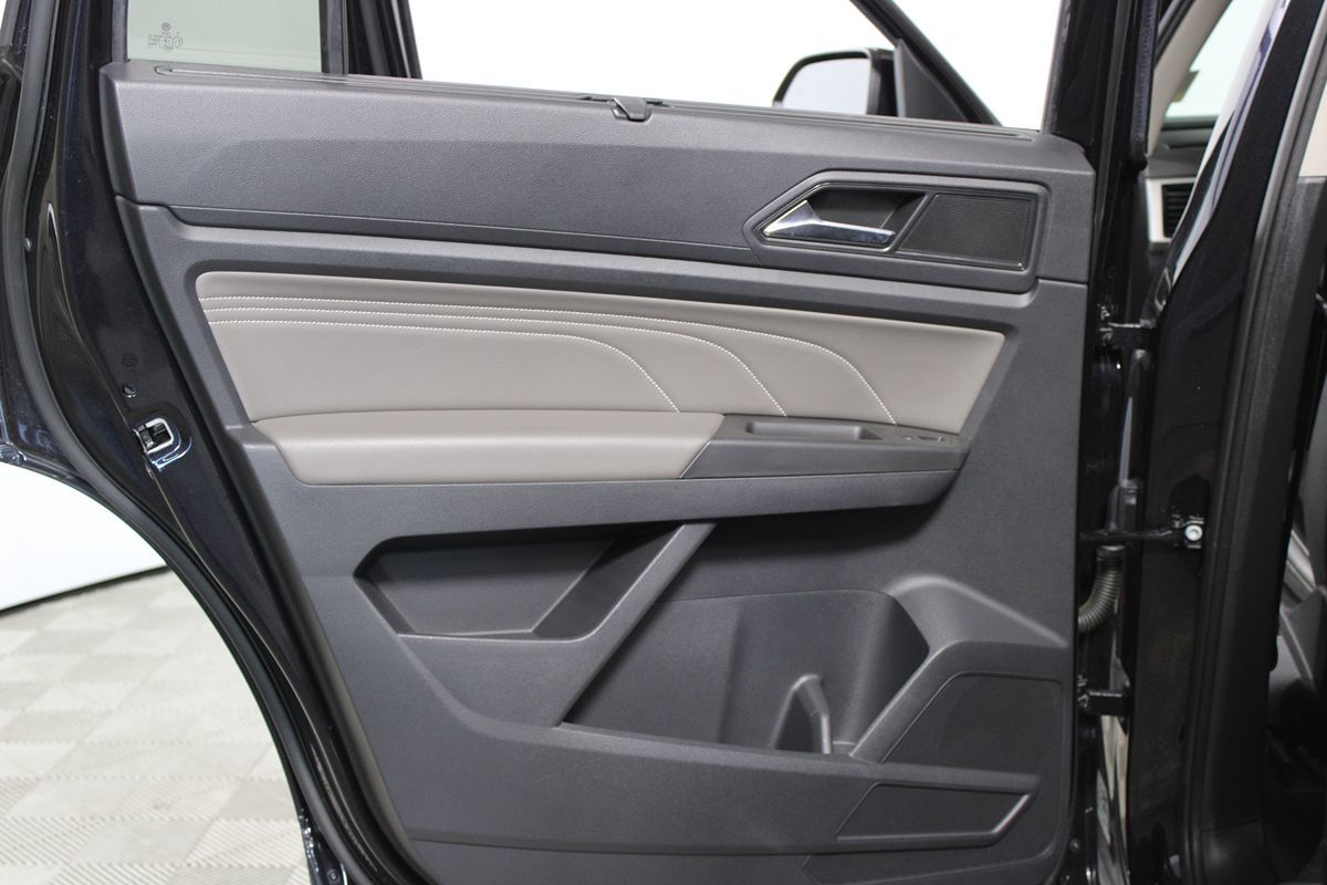 2023 Volkswagen Atlas V6 SE Technology photo 27