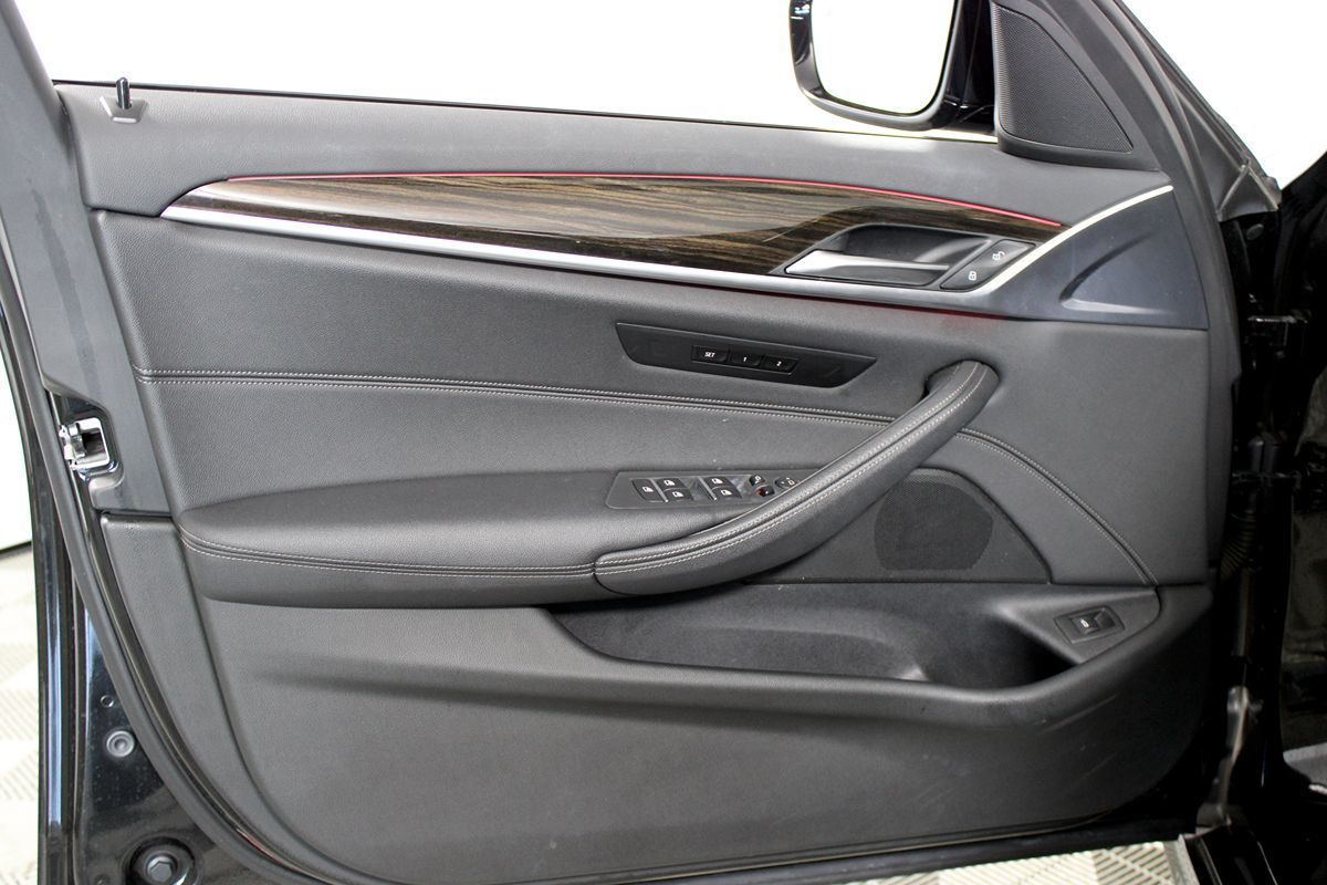 2022 Bmw 530i photo 5