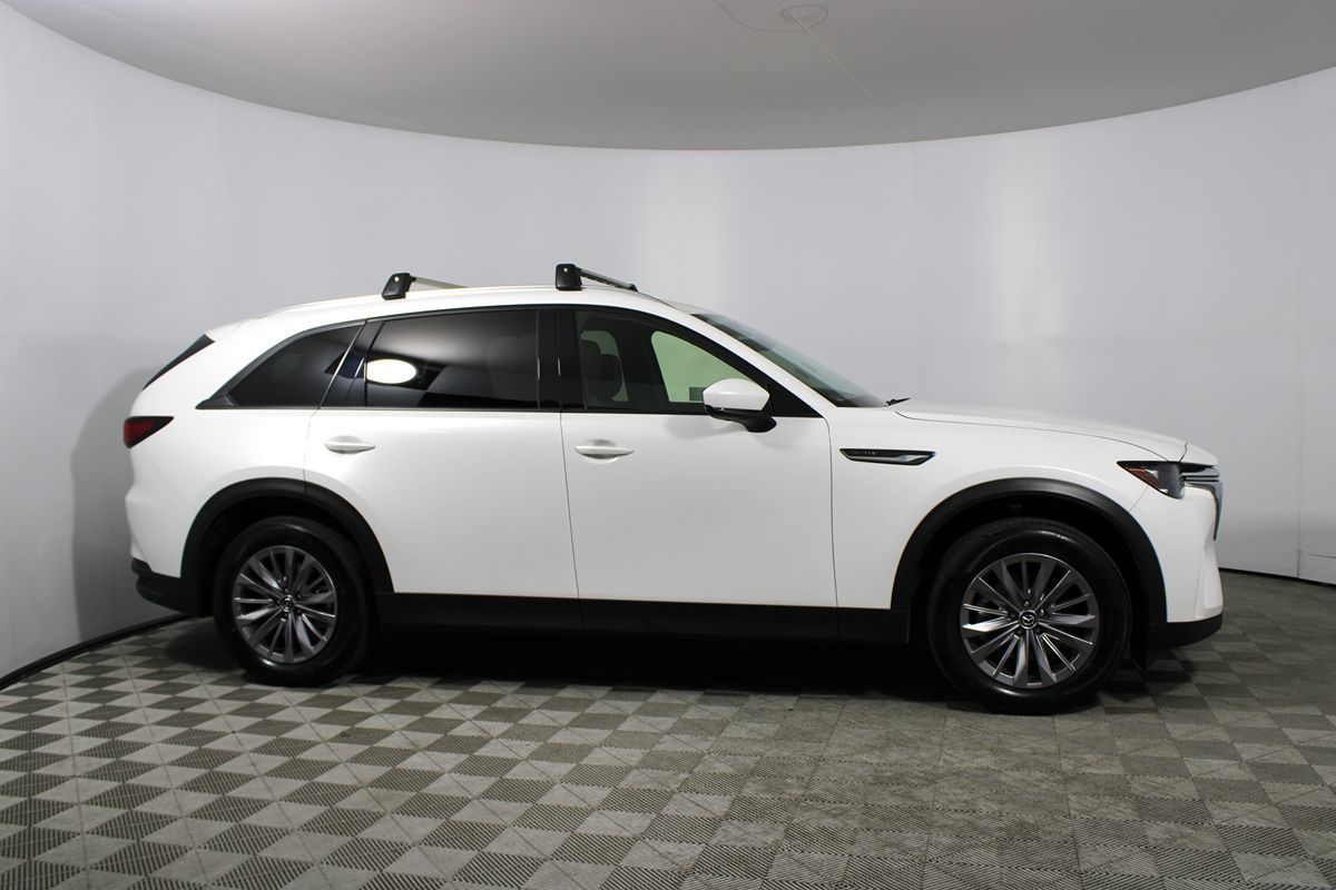 2025 Mazda CX-90 Preferred photo 16