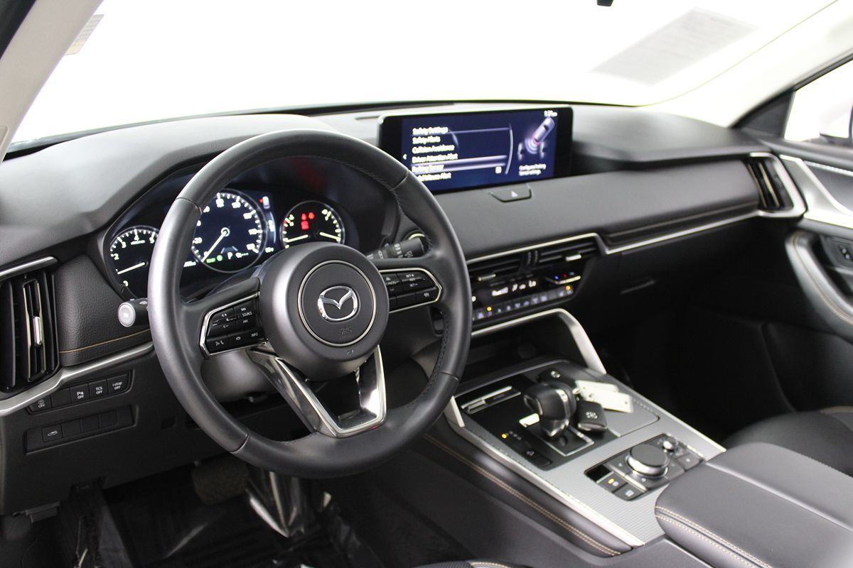 2025 Mazda CX-90 Preferred photo 33