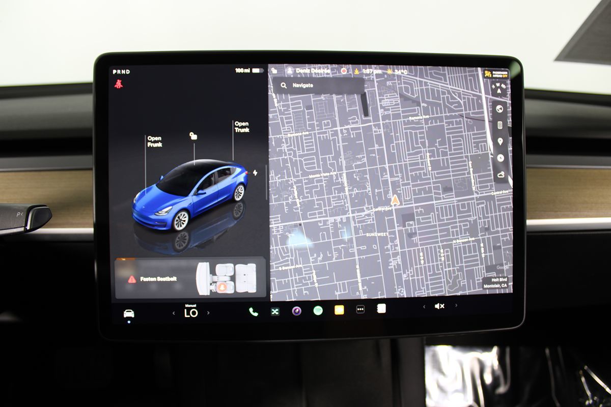2021 Tesla Model 3 Long Range photo 4