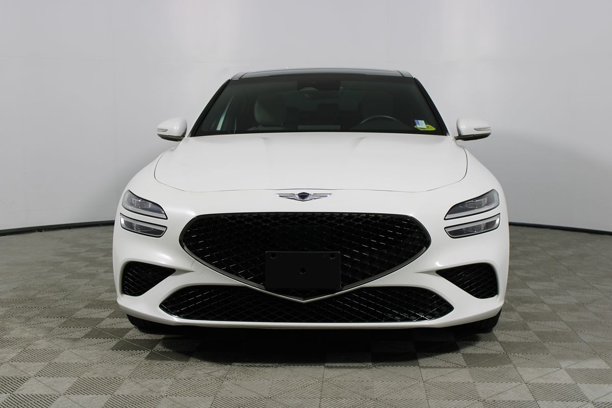 2023 Genesis G70 2.0T Sport Prestige photo 2