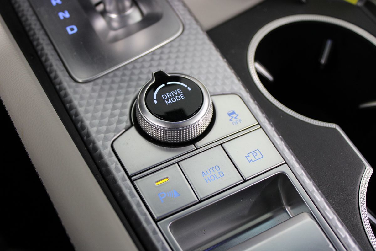 2023 Genesis G70 2.0T Sport Prestige photo 12