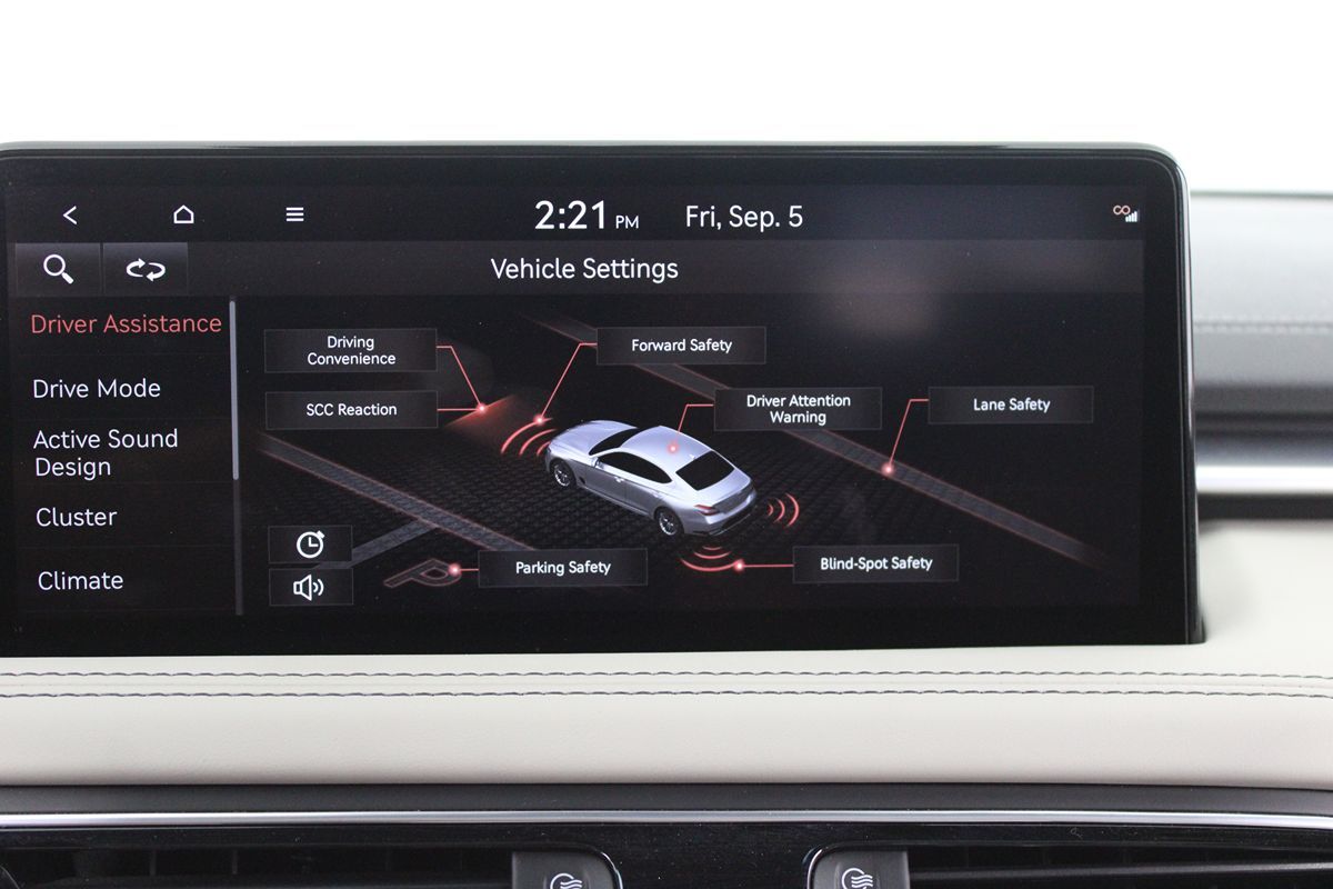 2023 Genesis G70 2.0T Sport Prestige photo 14