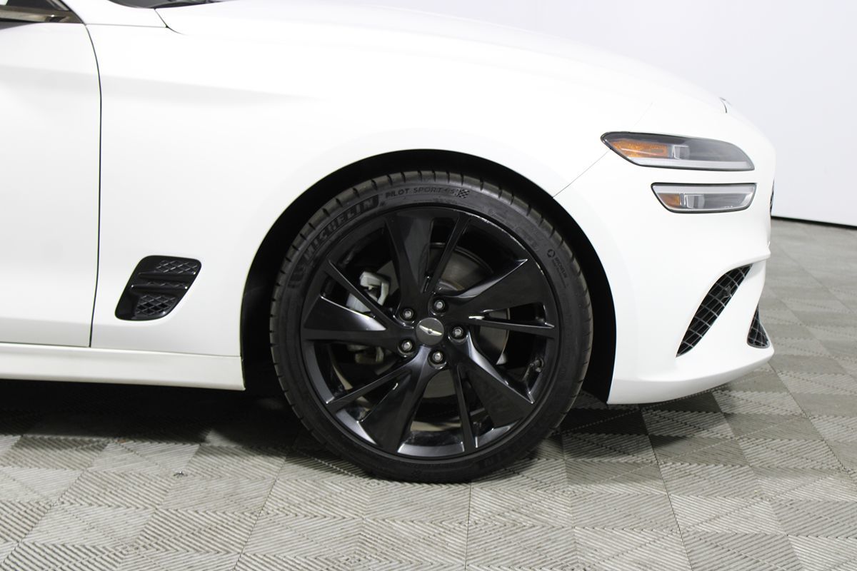 2023 Genesis G70 2.0T Sport Prestige photo 17